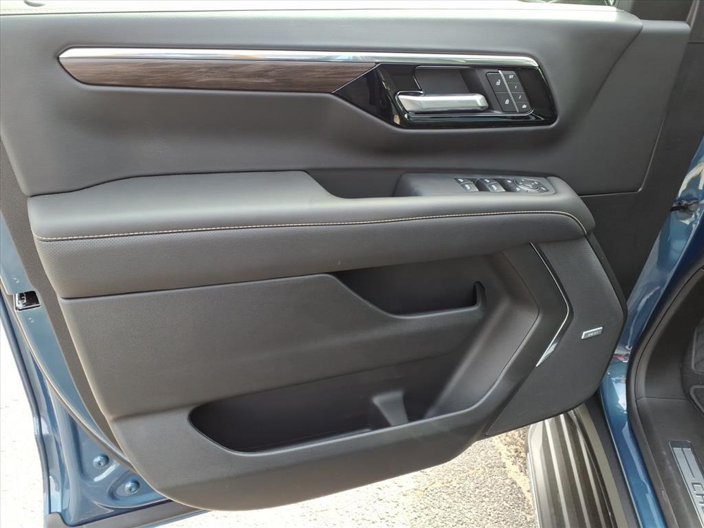 new 2026 Chevrolet Tahoe car, priced at $77,404