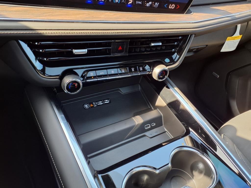 new 2025 Chevrolet Tahoe car, priced at $74,200