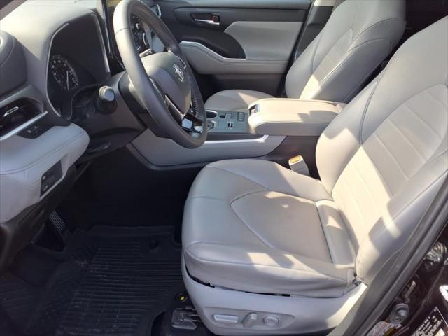 used 2021 Toyota Highlander car, priced at $26,991