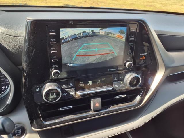 used 2021 Toyota Highlander car, priced at $26,991