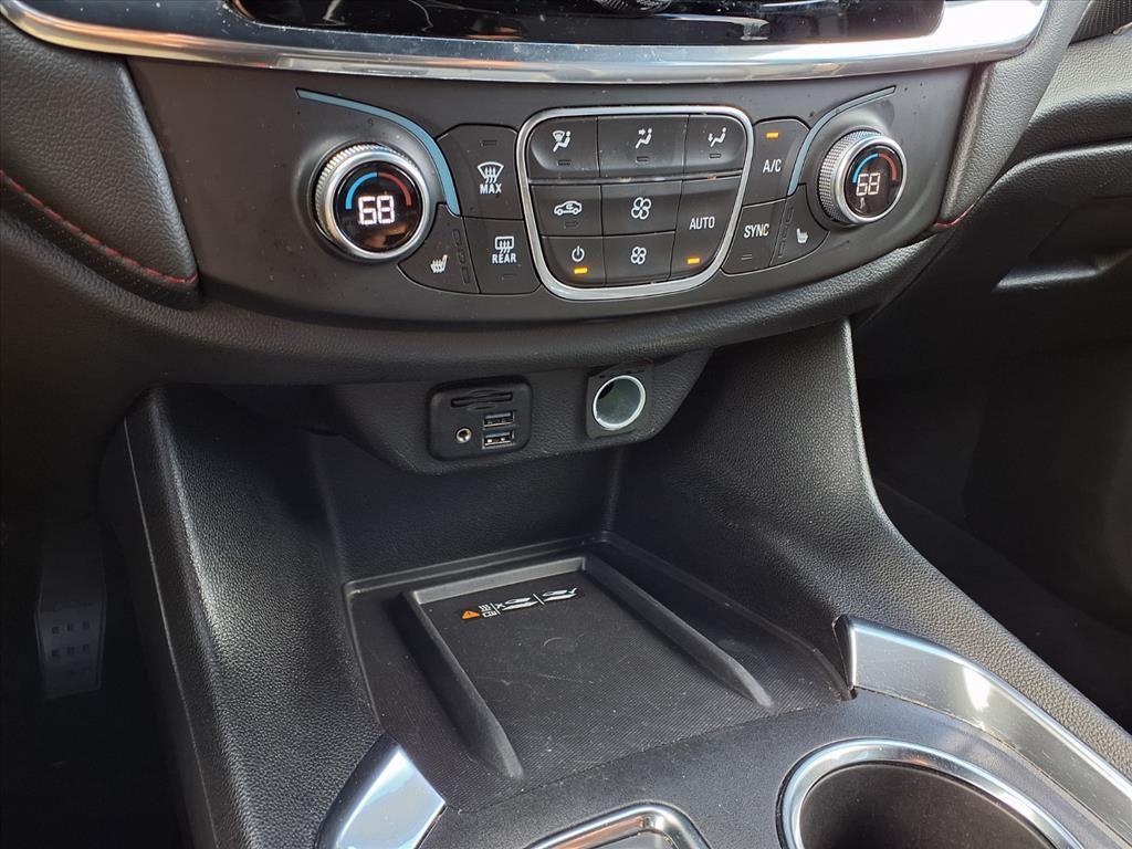 used 2023 Chevrolet Traverse car, priced at $32,394