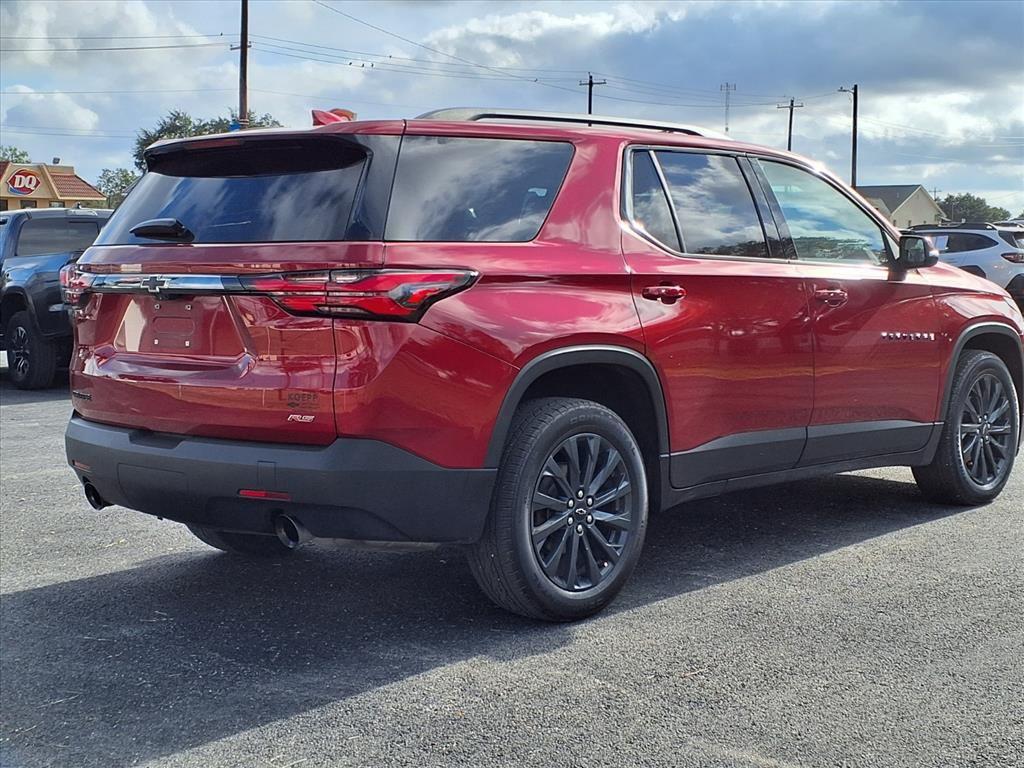 used 2023 Chevrolet Traverse car, priced at $32,394