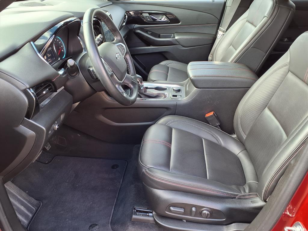 used 2023 Chevrolet Traverse car, priced at $32,394