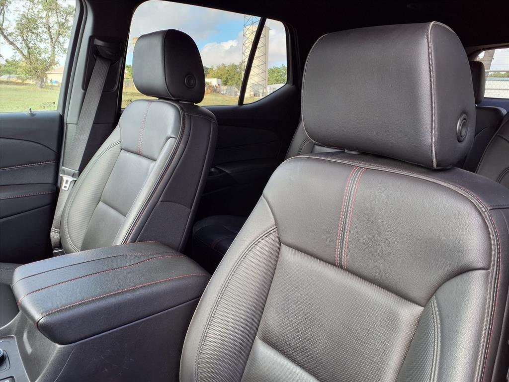 used 2023 Chevrolet Traverse car, priced at $32,394