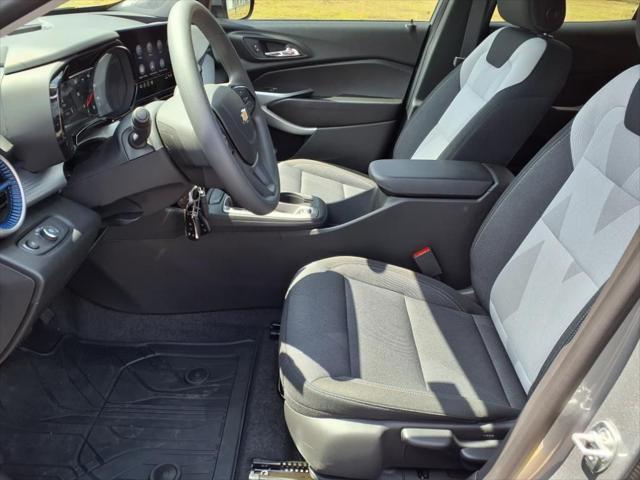 new 2025 Chevrolet Trax car, priced at $23,285