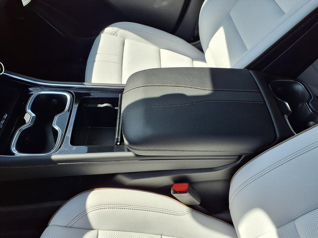 new 2026 Chevrolet Traverse car, priced at $55,420