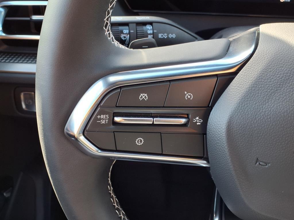 new 2025 Chevrolet Traverse car, priced at $41,500