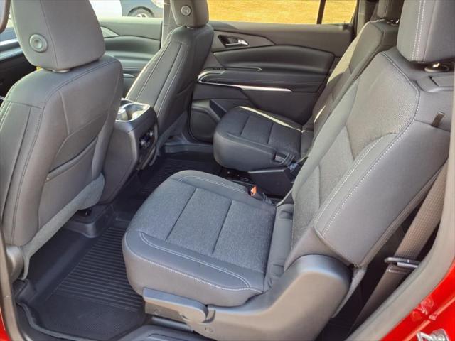 new 2025 Chevrolet Traverse car, priced at $42,555