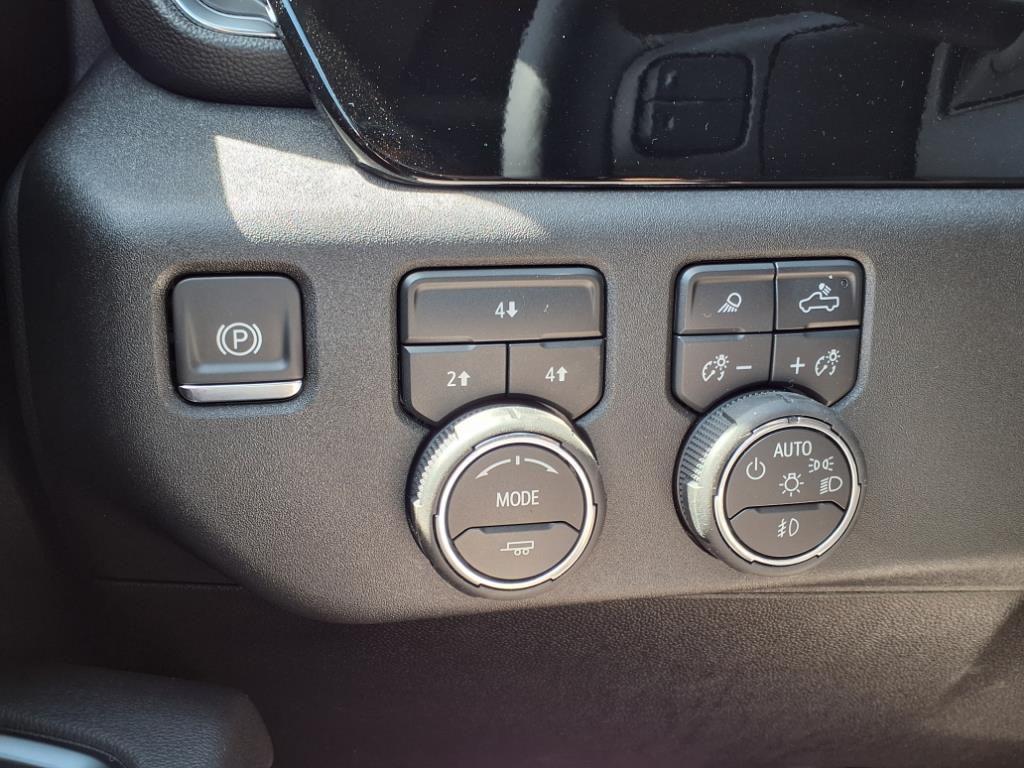 new 2025 Chevrolet Silverado 2500 car, priced at $69,000