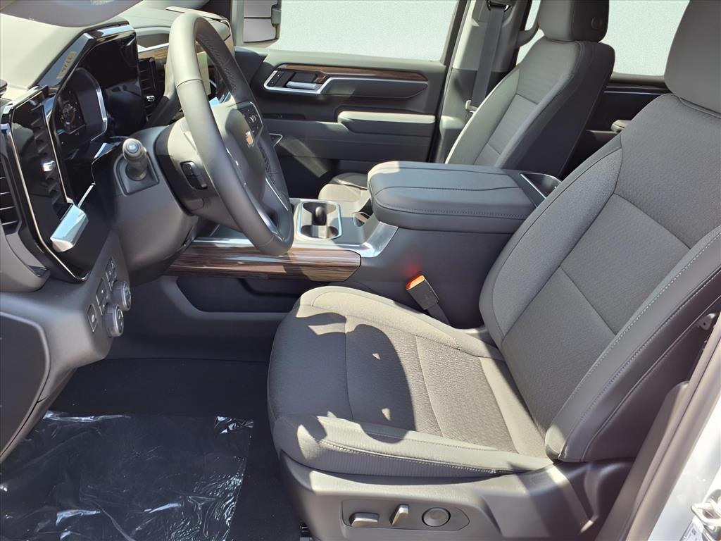 new 2025 Chevrolet Silverado 2500 car, priced at $69,000