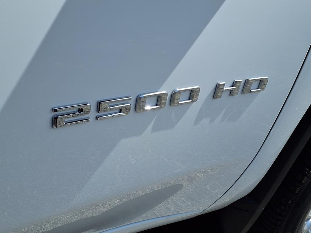 new 2025 Chevrolet Silverado 2500 car, priced at $69,000