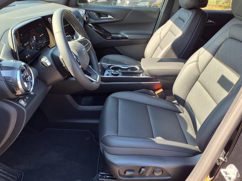 new 2026 Chevrolet Equinox car, priced at $32,590