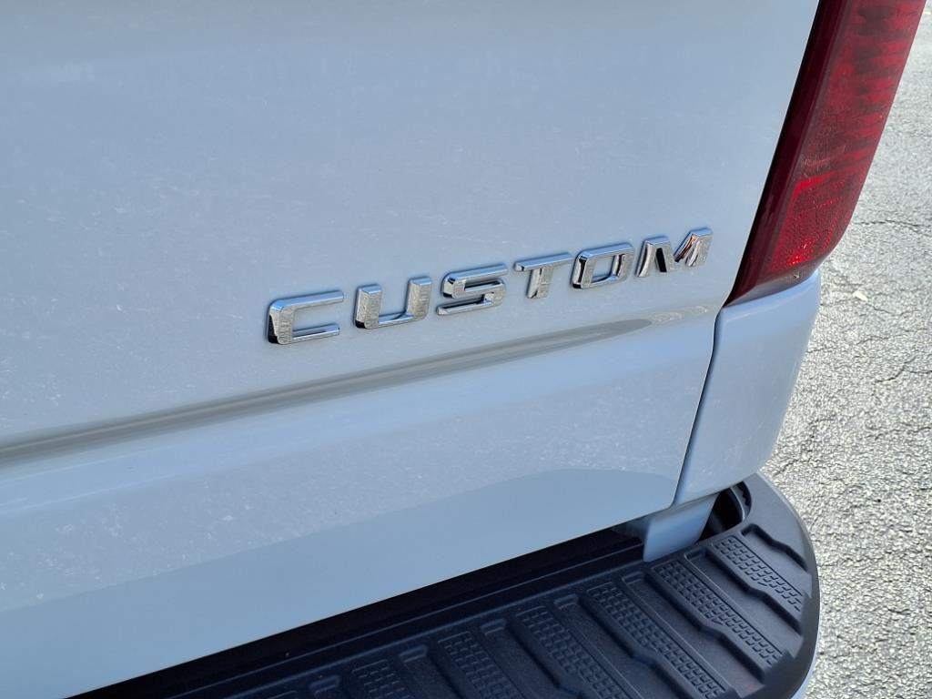new 2025 Chevrolet Silverado 1500 car, priced at $49,000