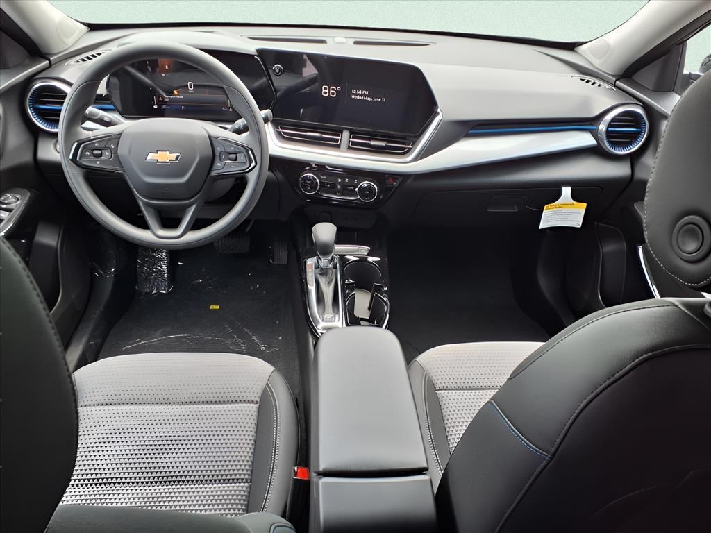 new 2025 Chevrolet Trax car, priced at $23,000
