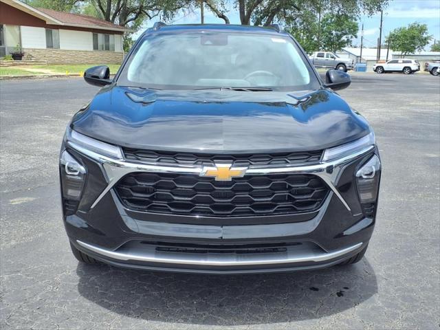 new 2025 Chevrolet Trax car, priced at $24,095