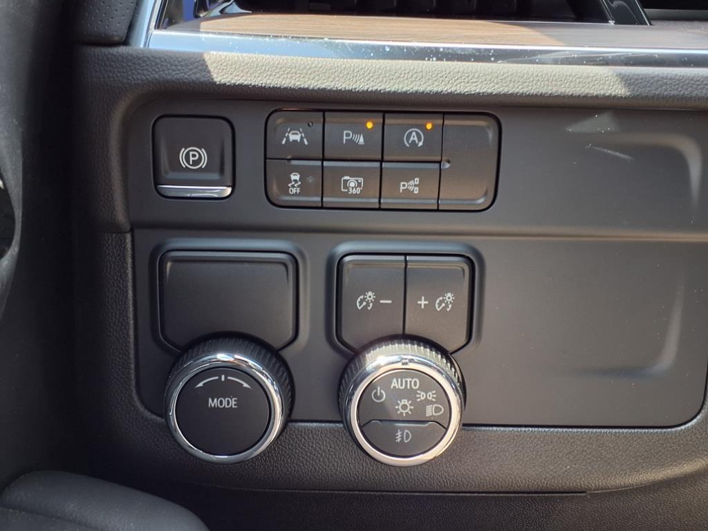 new 2025 Chevrolet Tahoe car, priced at $71,500