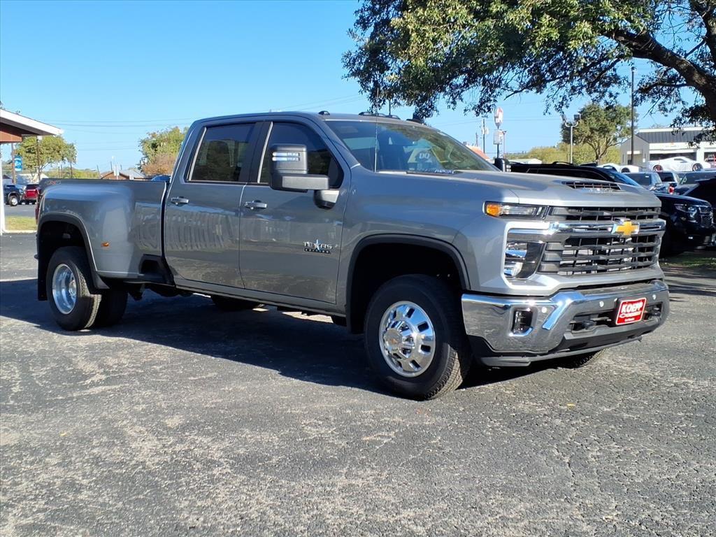 new 2026 Chevrolet Silverado 3500 car, priced at $75,345