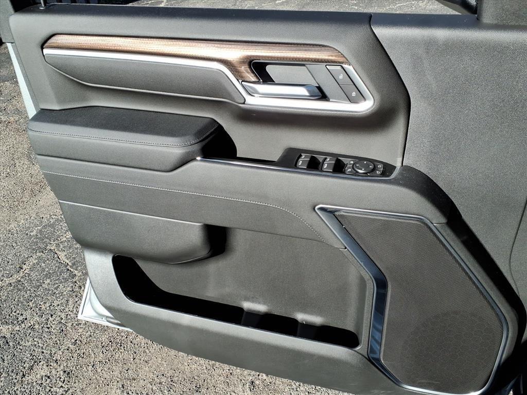 new 2026 Chevrolet Silverado 3500 car, priced at $75,345