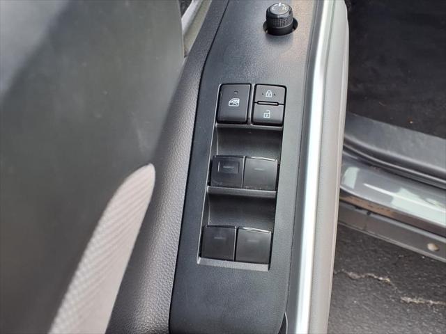 used 2023 Toyota Highlander car, priced at $29,991