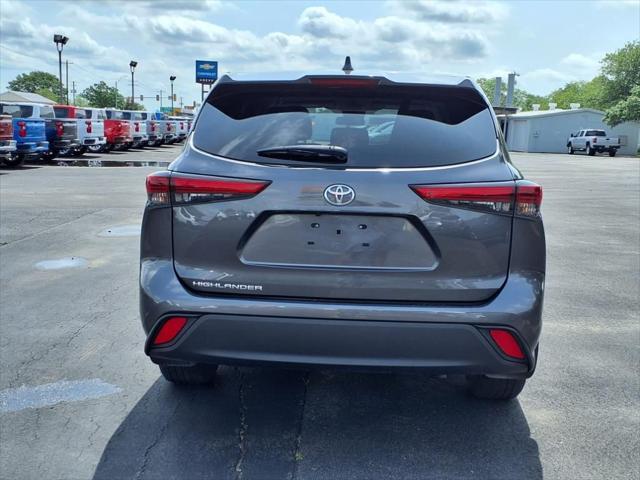 used 2023 Toyota Highlander car, priced at $29,991