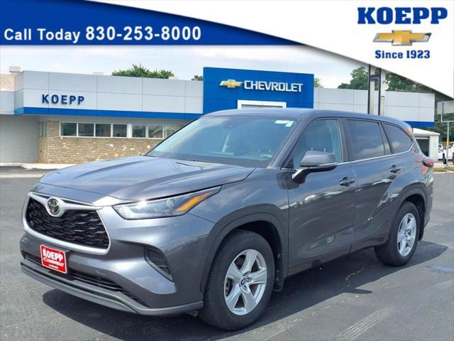 used 2023 Toyota Highlander car, priced at $29,991