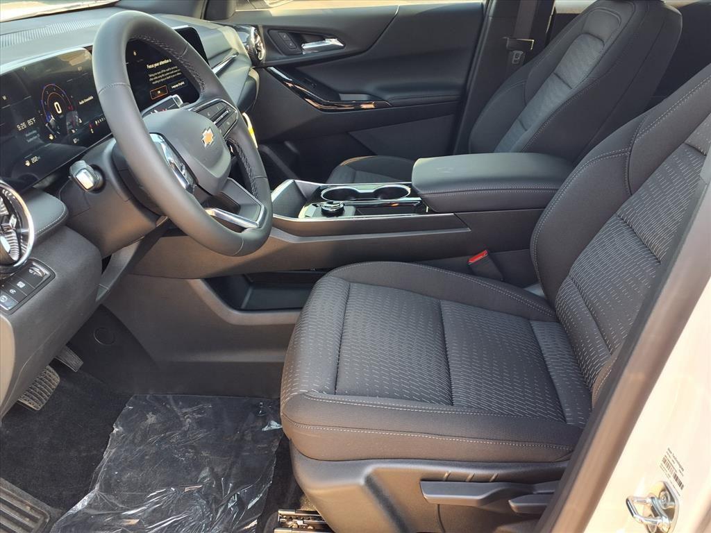 new 2026 Chevrolet Equinox car, priced at $28,995
