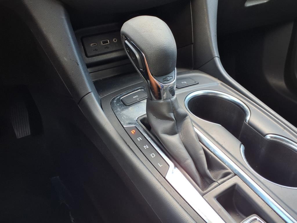 used 2024 Chevrolet Equinox car, priced at $22,691