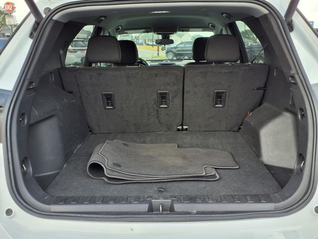 used 2024 Chevrolet Equinox car, priced at $22,691