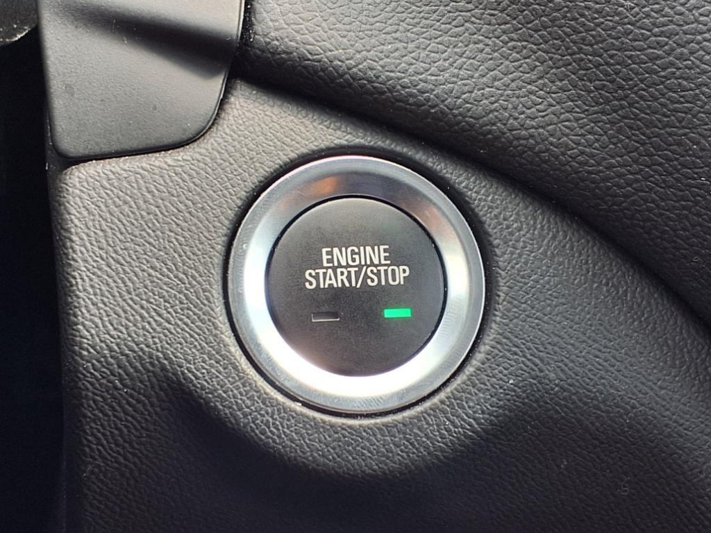 used 2024 Chevrolet Equinox car, priced at $22,691