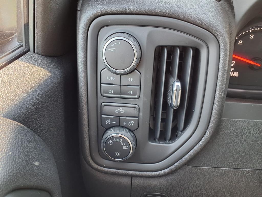 new 2025 Chevrolet Silverado 1500 car, priced at $50,800