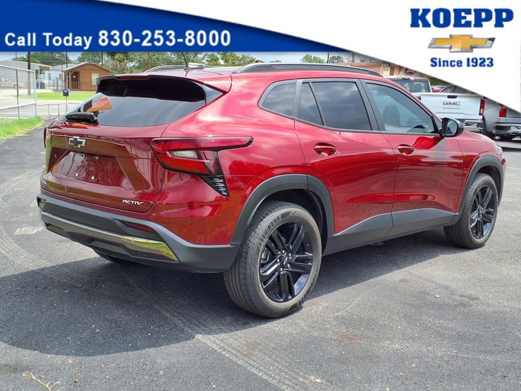 used 2024 Chevrolet Trax car, priced at $22,394