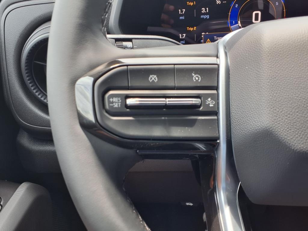 new 2025 Chevrolet Colorado car, priced at $32,800
