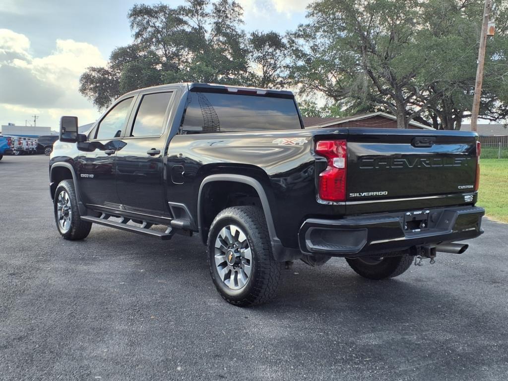 used 2022 Chevrolet Silverado 2500 car, priced at $42,591