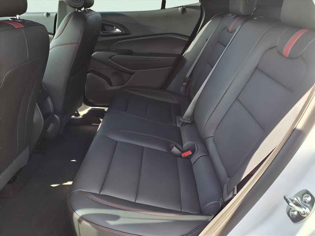 new 2025 Chevrolet Trax car, priced at $25,700