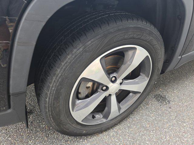 used 2019 Jeep Cherokee car, priced at $19,000