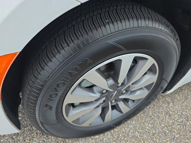 used 2022 Chrysler Pacifica Hybrid car, priced at $24,000