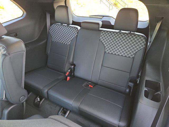new 2025 GMC Acadia car, priced at $61,224