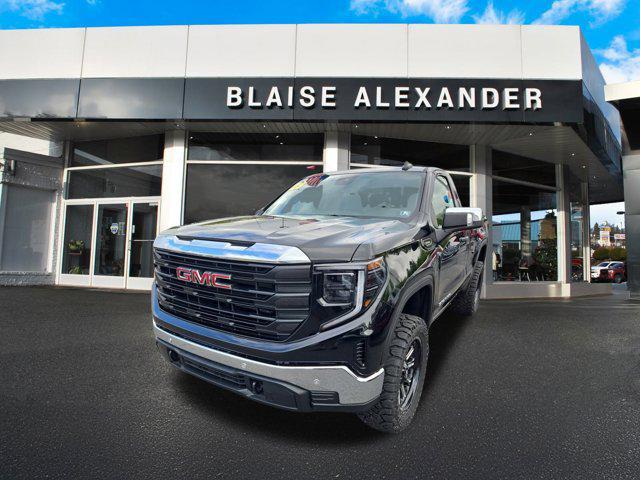 new 2025 GMC Sierra 1500 car, priced at $47,554