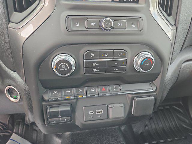 new 2025 GMC Sierra 1500 car, priced at $47,554