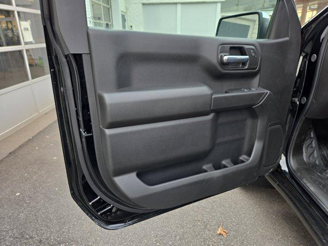 new 2025 GMC Sierra 1500 car, priced at $41,630