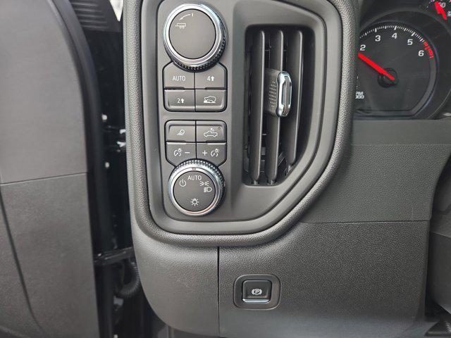 new 2025 GMC Sierra 1500 car, priced at $47,554