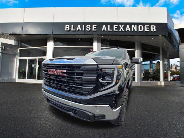 new 2025 GMC Sierra 1500 car, priced at $47,554