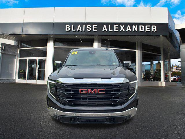 new 2025 GMC Sierra 1500 car, priced at $41,327