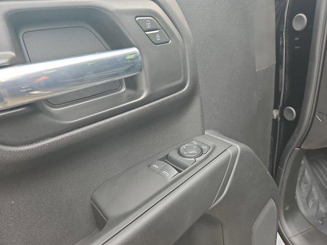 new 2025 GMC Sierra 1500 car, priced at $41,327