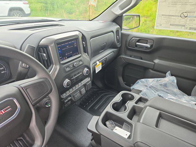 new 2025 GMC Sierra 1500 car, priced at $41,327