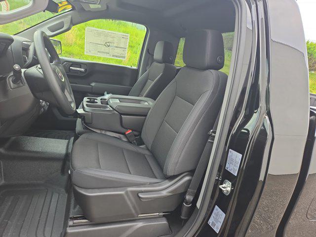 new 2025 GMC Sierra 1500 car, priced at $41,327