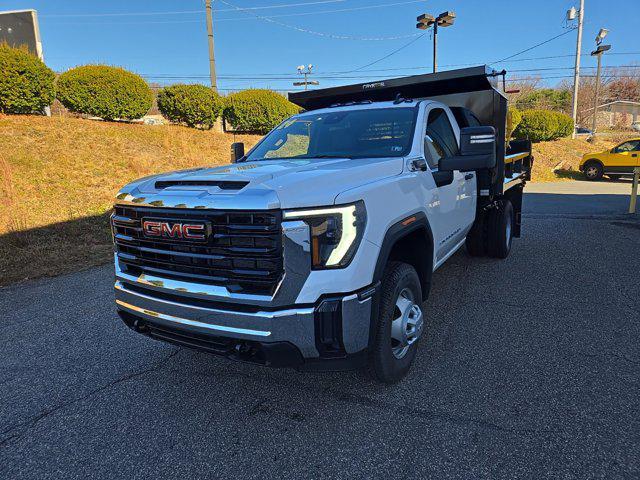 new 2024 GMC Sierra 3500 car, priced at $75,758