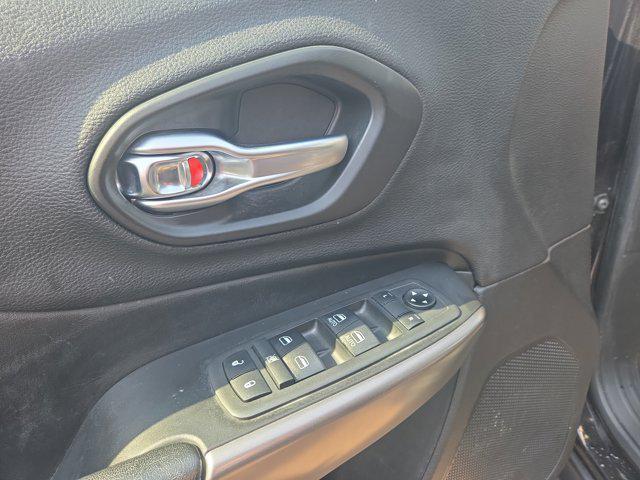 used 2020 Jeep Cherokee car, priced at $17,000