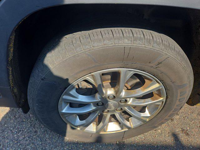 used 2020 Jeep Cherokee car, priced at $17,000