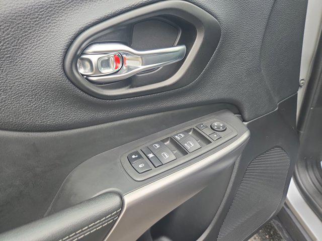 used 2022 Jeep Cherokee car, priced at $25,150